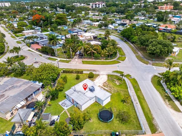 15398 Garfield Dr, Homestead, FL 33033