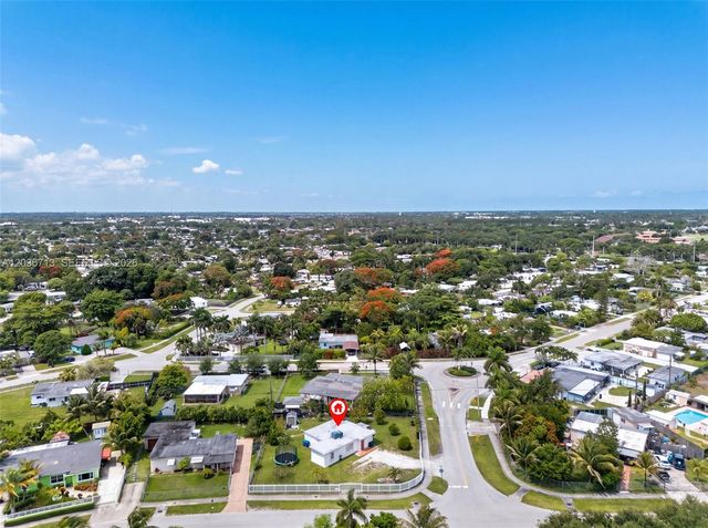 15398 Garfield Dr, Homestead, FL 33033