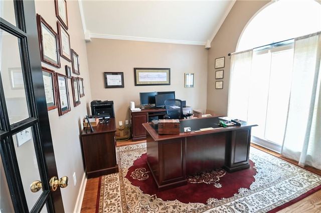 909 Old Barker Place, Loganville, GA 30052