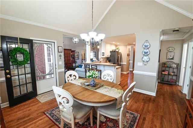 909 Old Barker Place, Loganville, GA 30052