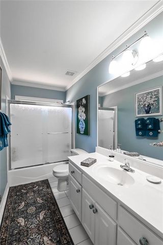 909 Old Barker Place, Loganville, GA 30052