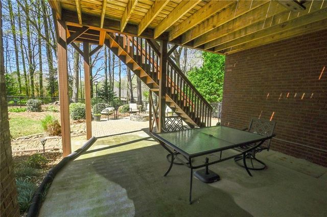 909 Old Barker Place, Loganville, GA 30052