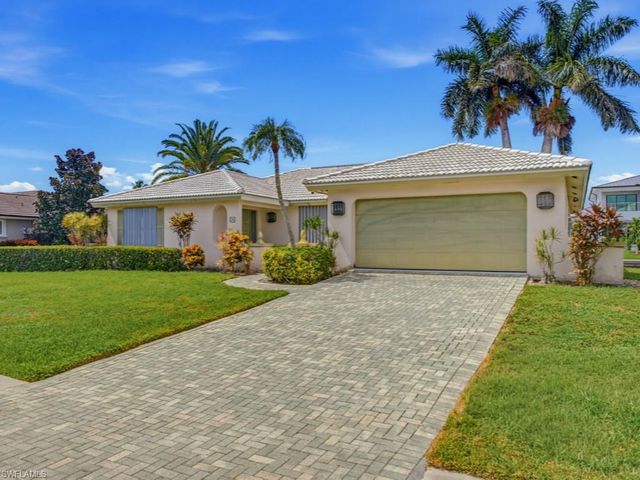 154 Hollyhock CT, Marco Island, FL 34145