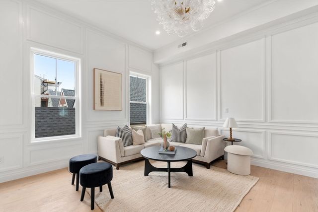 9 Russell PH, Boston, MA 02129