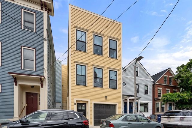 9 Russell PH, Boston, MA 02129