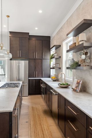 9 Russell PH, Boston, MA 02129