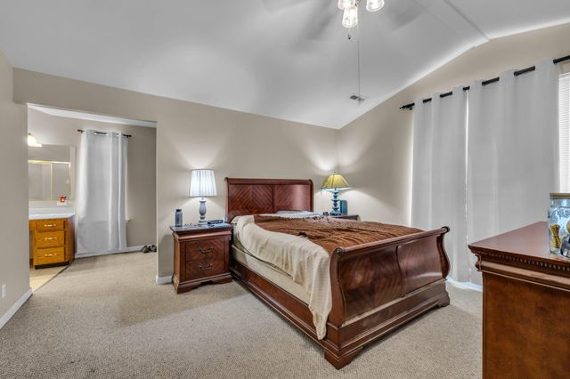 64 Warren Street, Rossville, GA 30741