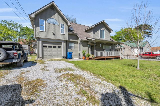 64 Warren Street, Rossville, GA 30741