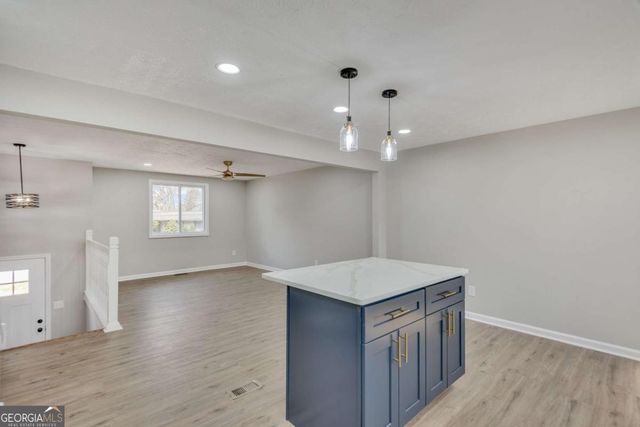 3394 Dearwood Drive SW, Lilburn, GA 30047