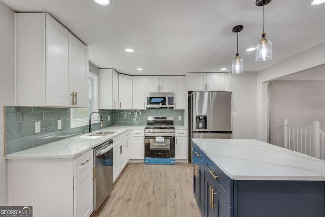 3394 Dearwood Drive SW, Lilburn, GA 30047