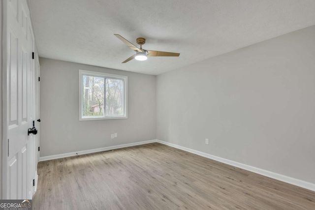 3394 Dearwood Drive SW, Lilburn, GA 30047