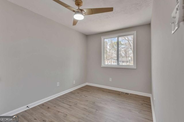 3394 Dearwood Drive SW, Lilburn, GA 30047