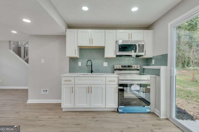 3394 Dearwood Drive SW, Lilburn, GA 30047