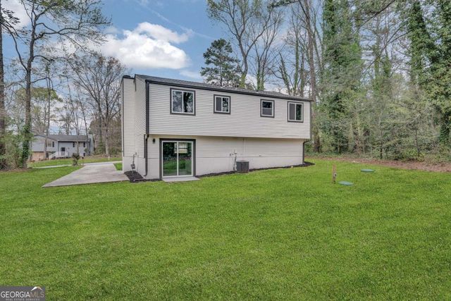 3394 Dearwood Drive SW, Lilburn, GA 30047