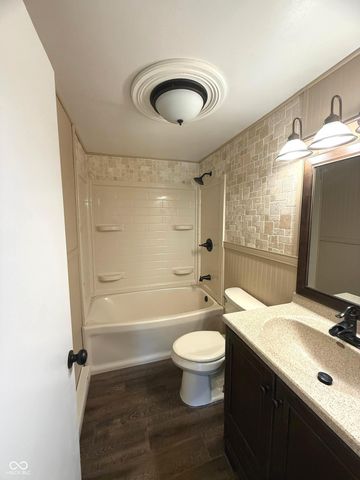 806 E Hall Street, Greentown, IN 46936