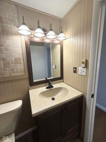 806 E Hall Street, Greentown, IN 46936