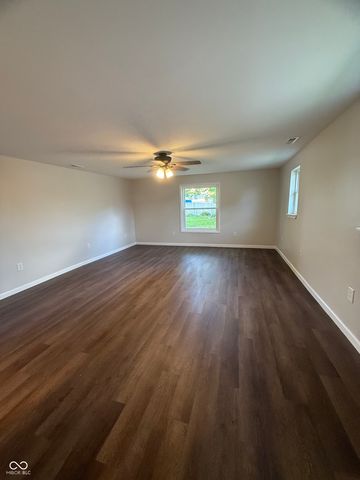 806 E Hall Street, Greentown, IN 46936