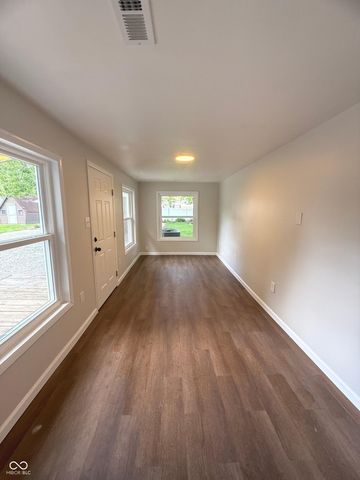 806 E Hall Street, Greentown, IN 46936