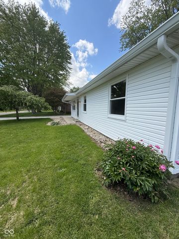 806 E Hall Street, Greentown, IN 46936