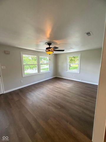 806 E Hall Street, Greentown, IN 46936