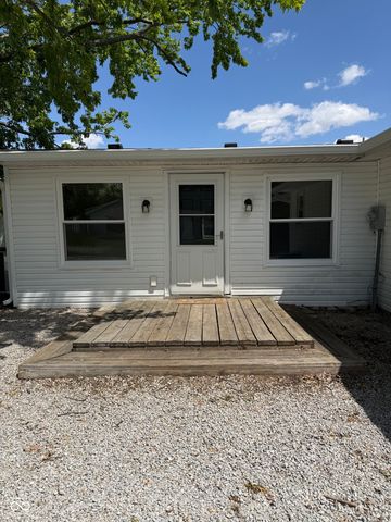 806 E Hall Street, Greentown, IN 46936