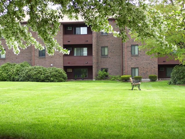 15 Davis b8, Acton, MA 01720