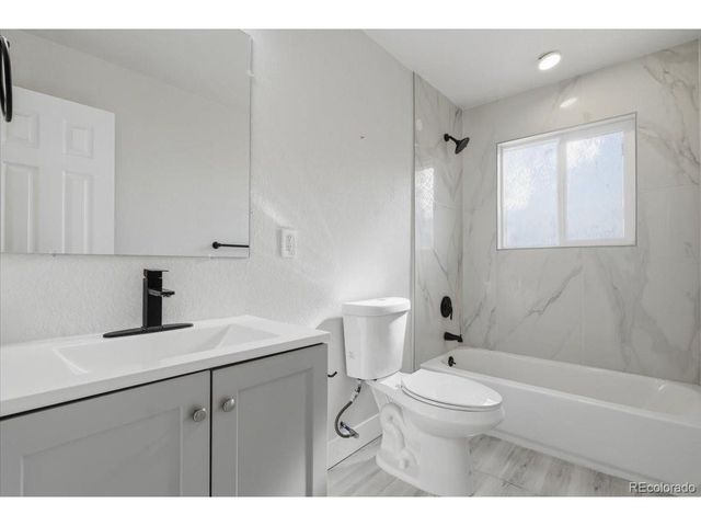 660 Elbert St, Denver, CO 80221