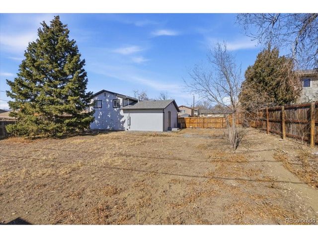 660 Elbert St, Denver, CO 80221