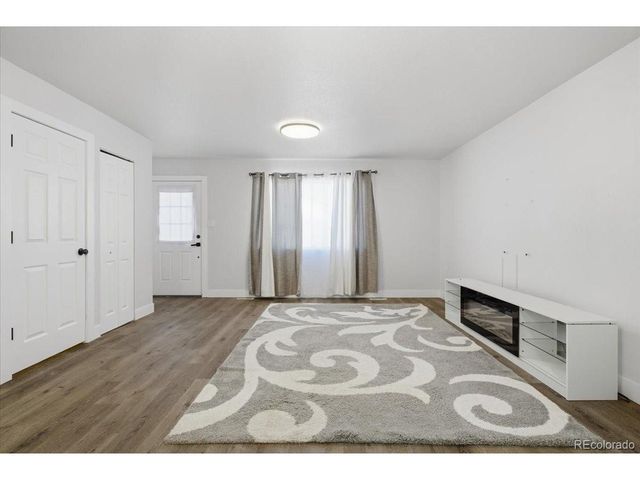 660 Elbert St, Denver, CO 80221