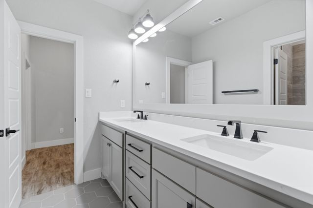 205 Deer Glade Court, Azle, TX 76020