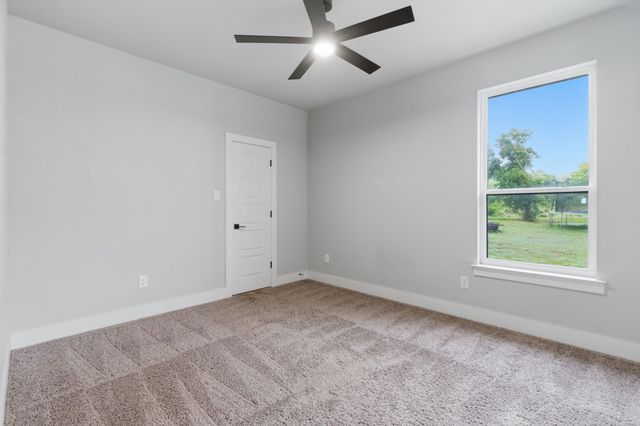 205 Deer Glade Court, Azle, TX 76020