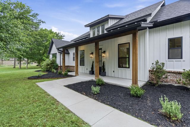205 Deer Glade Court, Azle, TX 76020