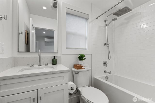 3537 NE 93rd Street, Seattle, WA 98115