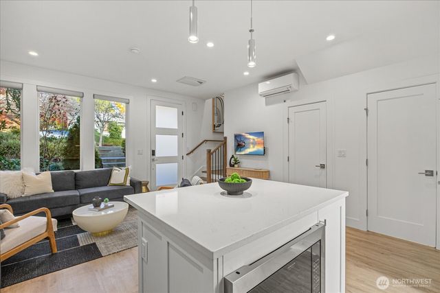 3537 NE 93rd Street, Seattle, WA 98115