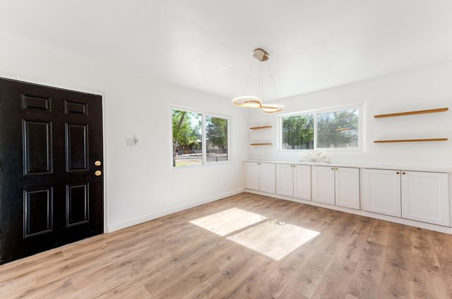 2507 Alvarado Drive NE, Albuquerque, NM 87110