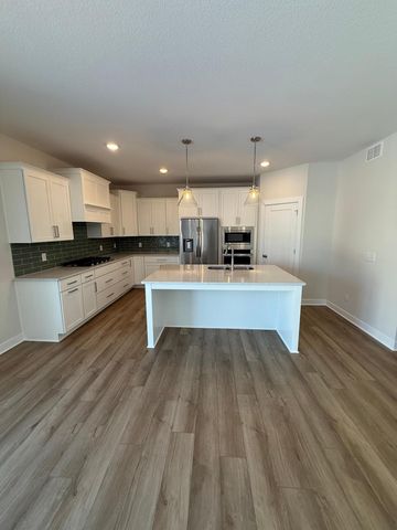 11764 35th Street N, Lake Elmo, MN 55042