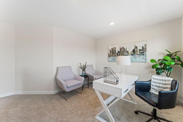 11764 35th Street N, Lake Elmo, MN 55042