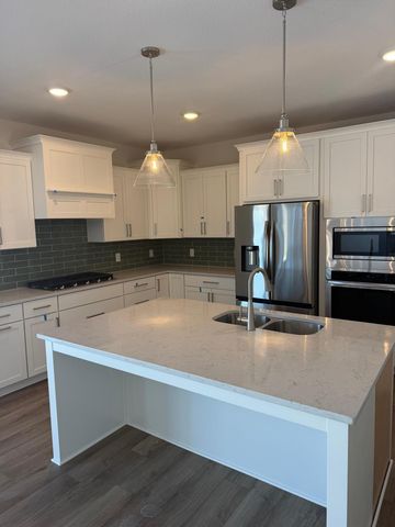 11764 35th Street N, Lake Elmo, MN 55042