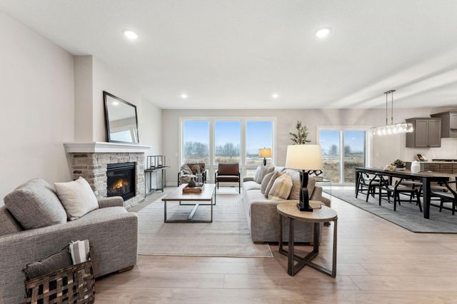 11764 35th Street N, Lake Elmo, MN 55042