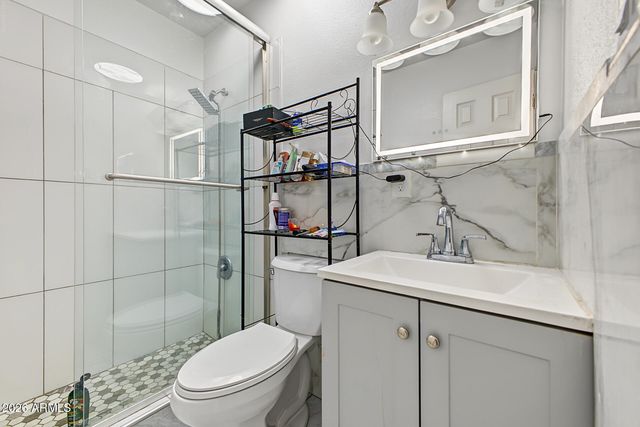 5454 W ROANOKE Avenue, Phoenix, AZ 85035