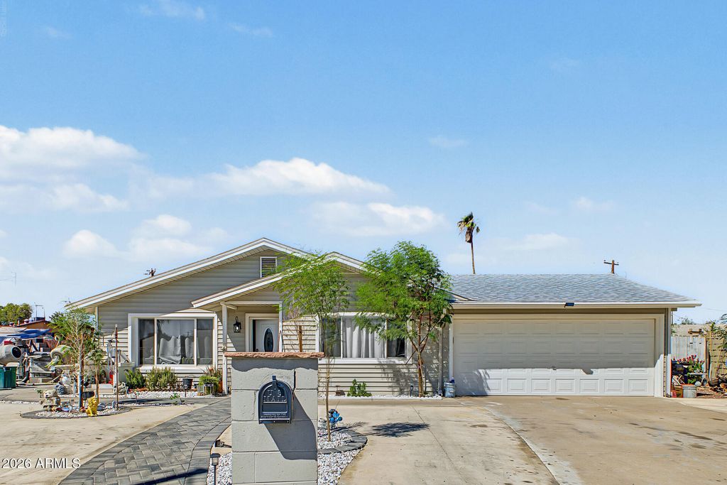 5454 W ROANOKE Avenue, Phoenix, AZ 85035 — photo 2