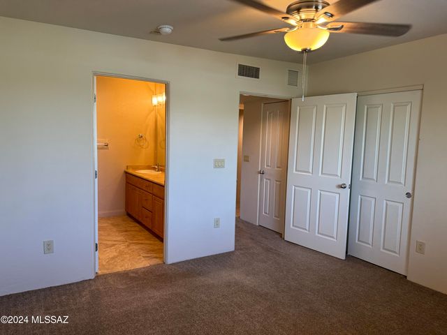 1435 W Kilburn St Apt 2102, Tucson, AZ 85705