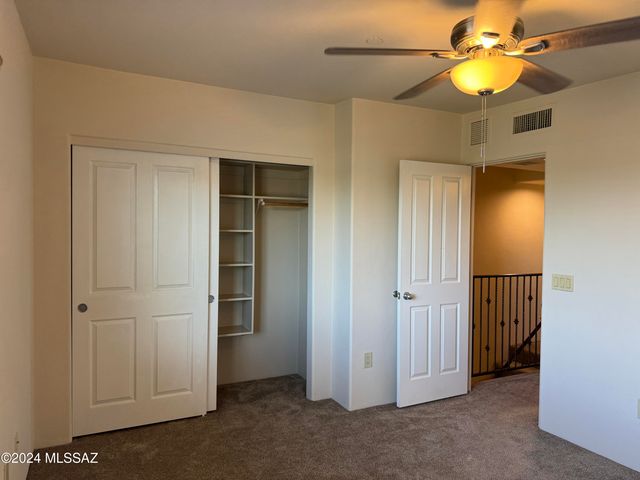 1435 W Kilburn St Apt 2102, Tucson, AZ 85705