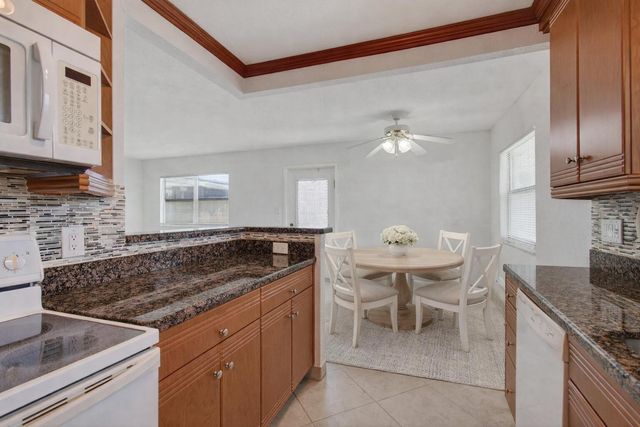 228 Brittany E, Delray Beach, FL 33446