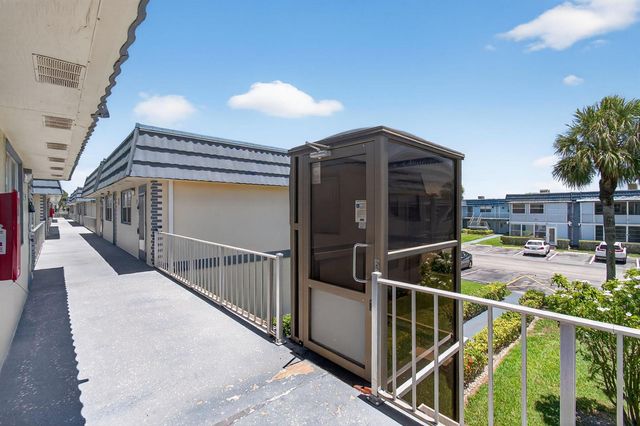 228 Brittany E, Delray Beach, FL 33446