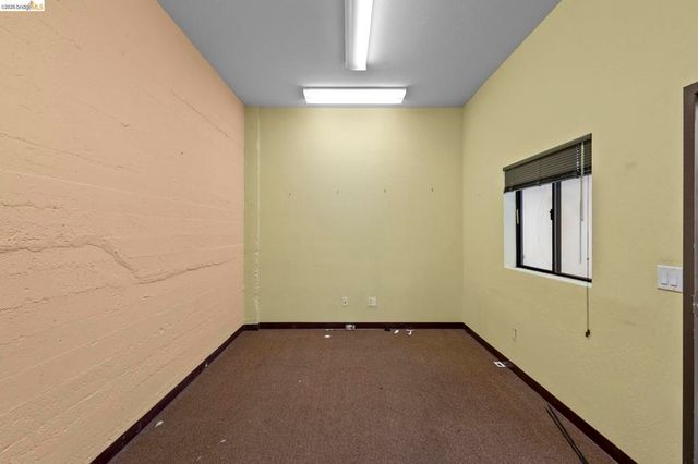 1422 Harrison St, Oakland, CA 94612