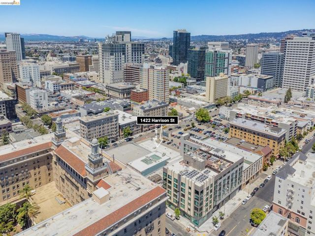 1422 Harrison St, Oakland, CA 94612
