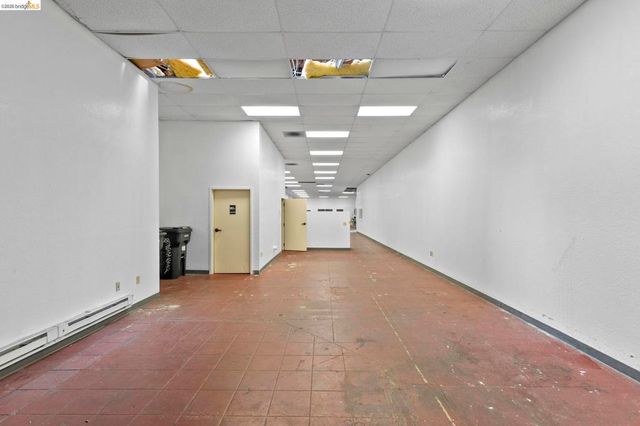 1422 Harrison St, Oakland, CA 94612