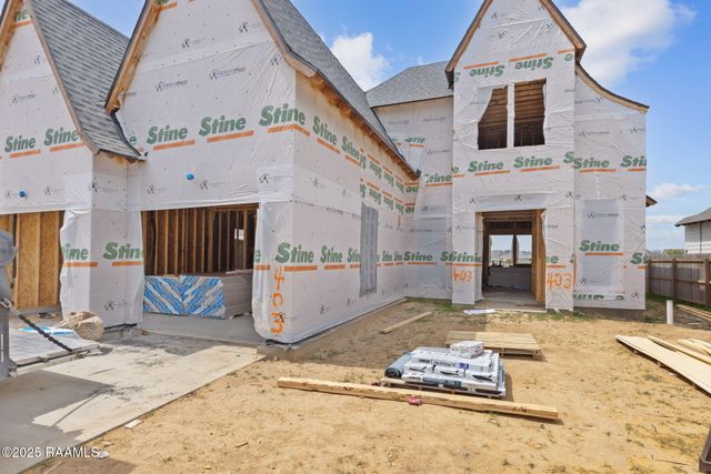 403 Last Quarter Drive, Youngsville, LA 70592
