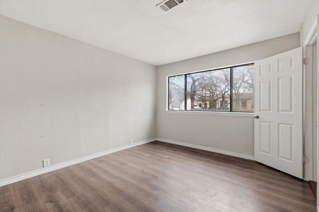 1213 Glenda Drive, Bedford, TX 76022